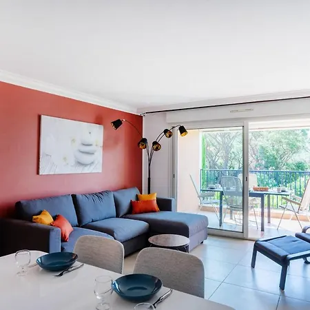 Bright Cocoon With Pool And Sea View Apartmán Sainte-Maxime