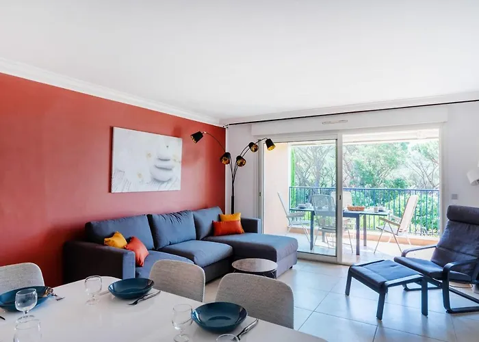 Bright Cocoon With Pool And Sea View Apartmán Sainte-Maxime